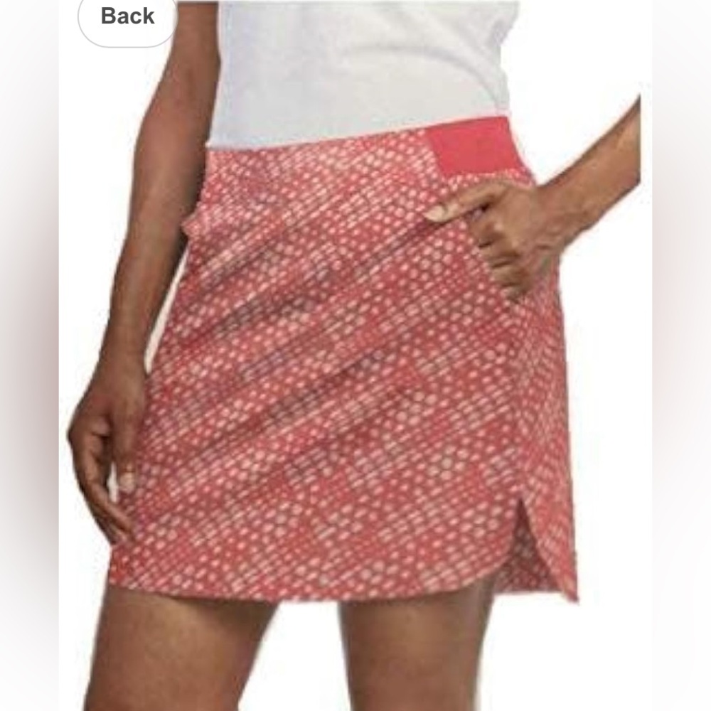 Cypress Club Pink and White Patterned Skort Size Small